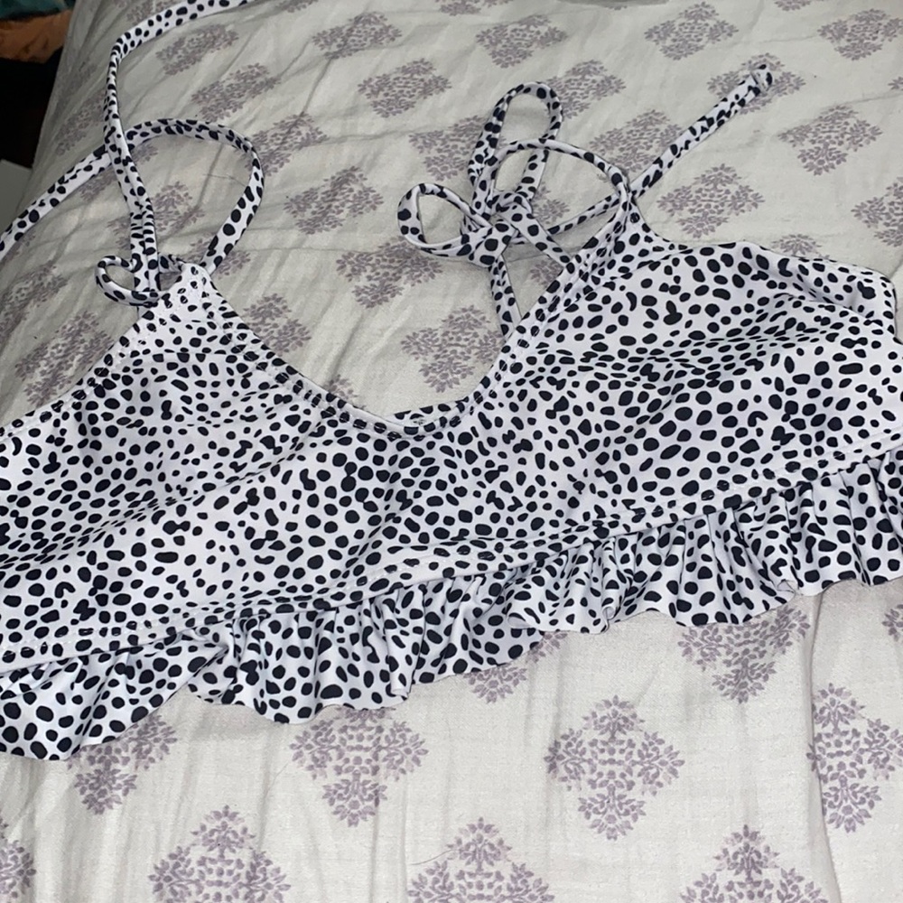 polka dot ruffle bikini top